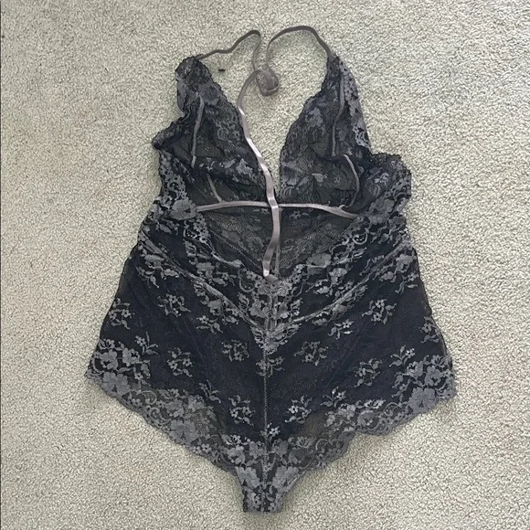 Free people Intimately Anthropologie Lace Halter Bodysuit in Black and Gray M - Picture 3 of 6
